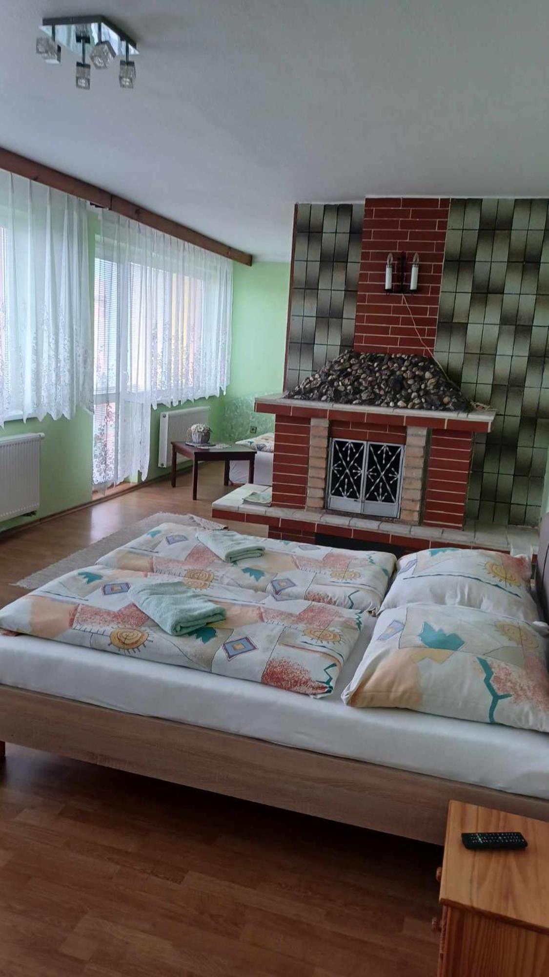 Privat Horec Maly Slavkov Luaran gambar
