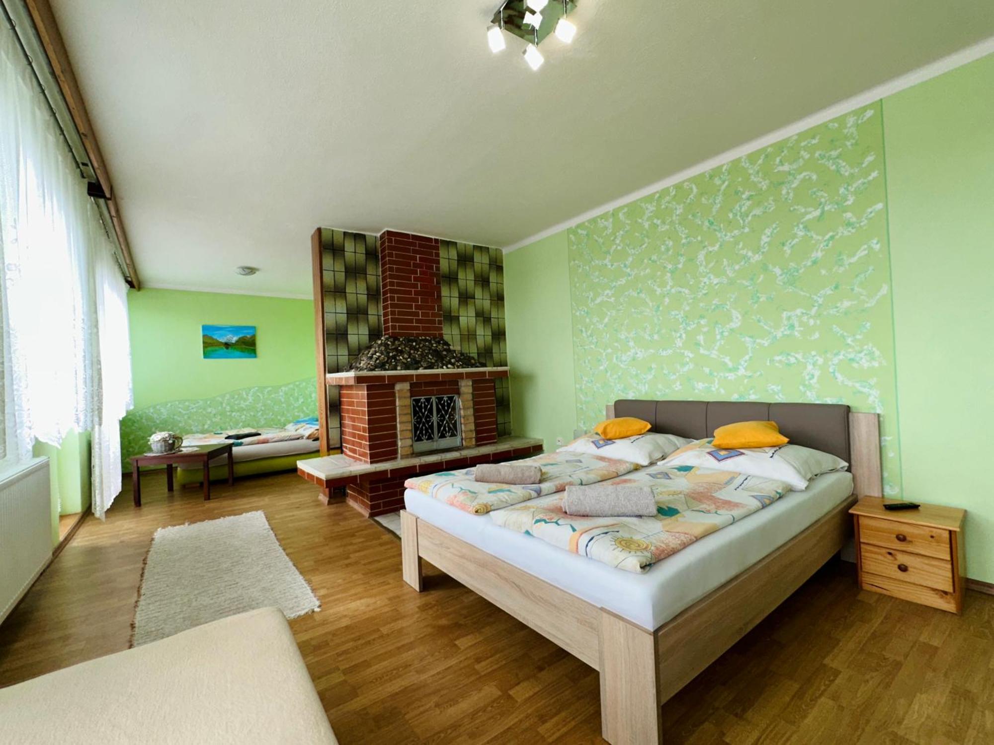 Privat Horec Maly Slavkov Luaran gambar